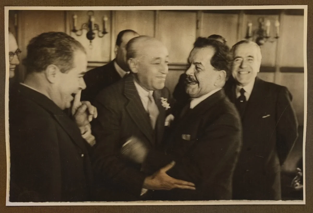 Presidente Pedro Aguirre Cerda en acto oficial con autoridades en Viña del Mar — Viña del Mar — 1940 | Chile de Ayer