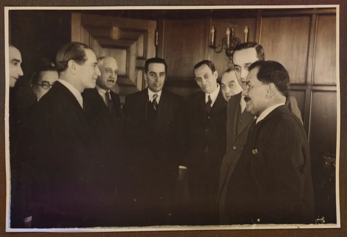Reunión oficial de autoridades gubernamentales en Viña del Mar — Viña del Mar — 1940 | Chile de Ayer