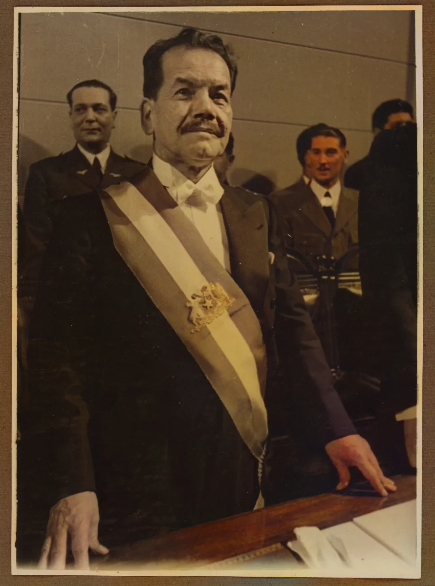 Presidente Pedro Aguirre Cerda en la ceremonia de toma de mando — Santiago — 1938 | Chile de Ayer