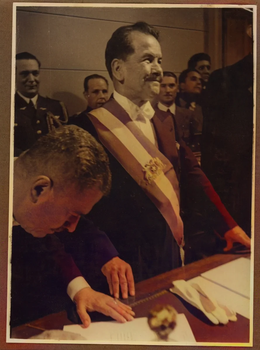 Presidente Pedro Aguirre Cerda en la ceremonia de toma de mando — Santiago — 1938 | Chile de Ayer
