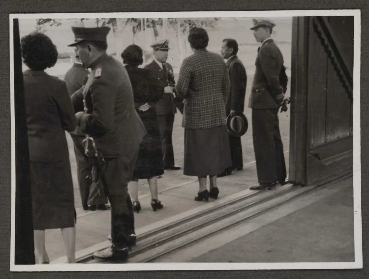 Presidente en recepción oficial en estación de ferrocarril — aprox. 1939 | Chile de Ayer