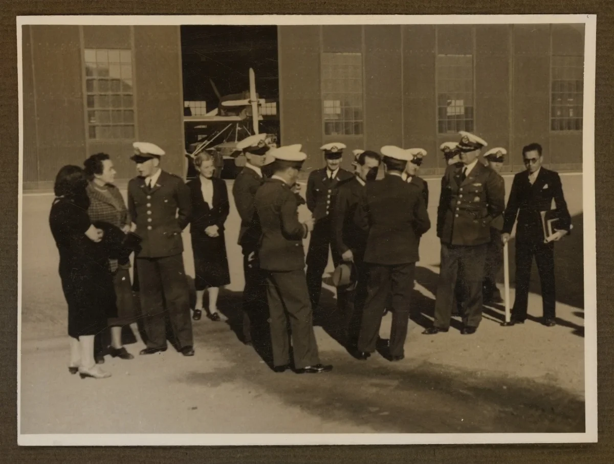 Acto oficial presidencial en instalación de aviación — aprox. 1939 | Chile de Ayer