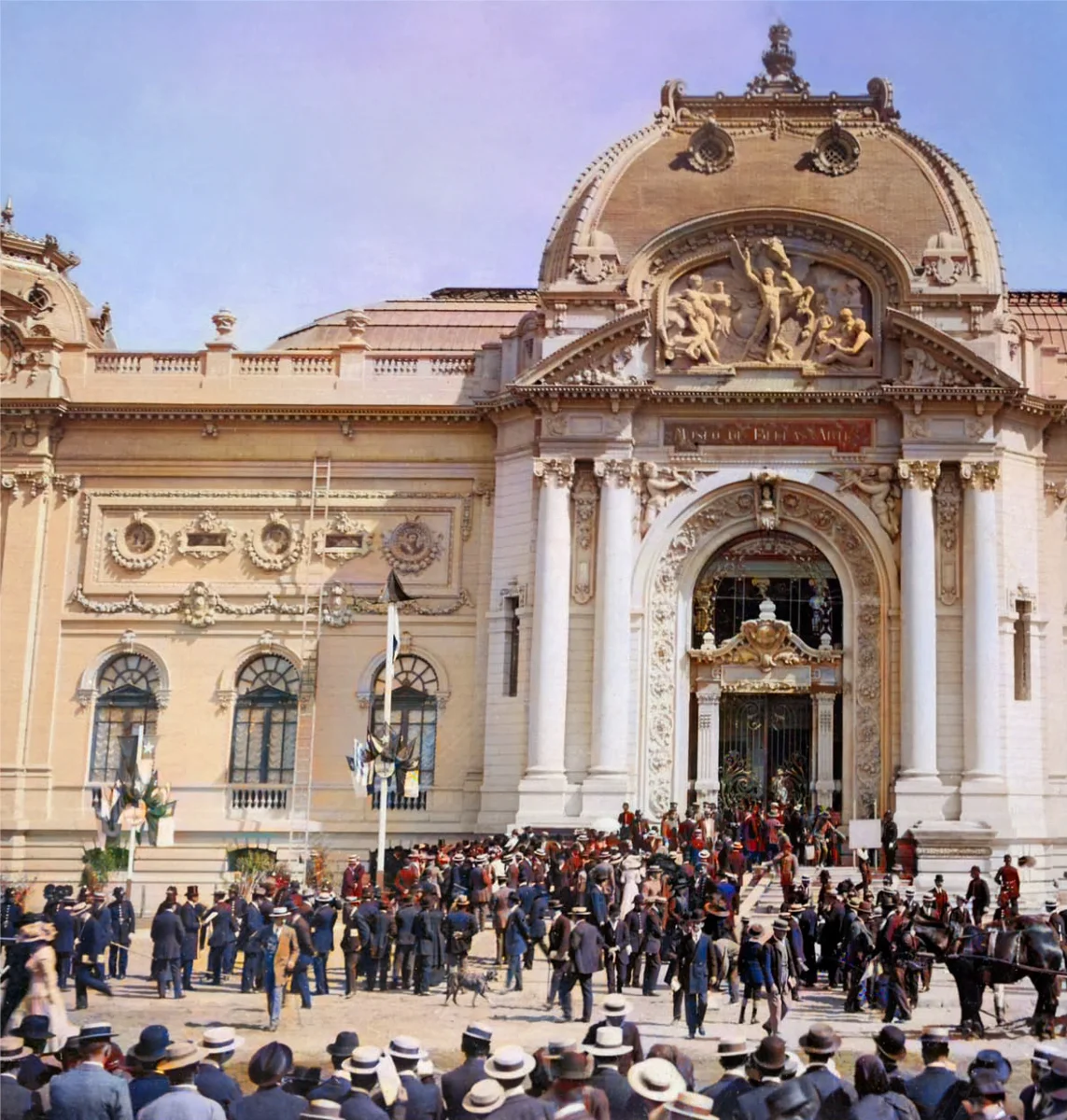 Inauguración Palacio Bellas Artes, Santiago año 1910 — Palacio de Bellas Artes — 1910 | Chile de Ayer