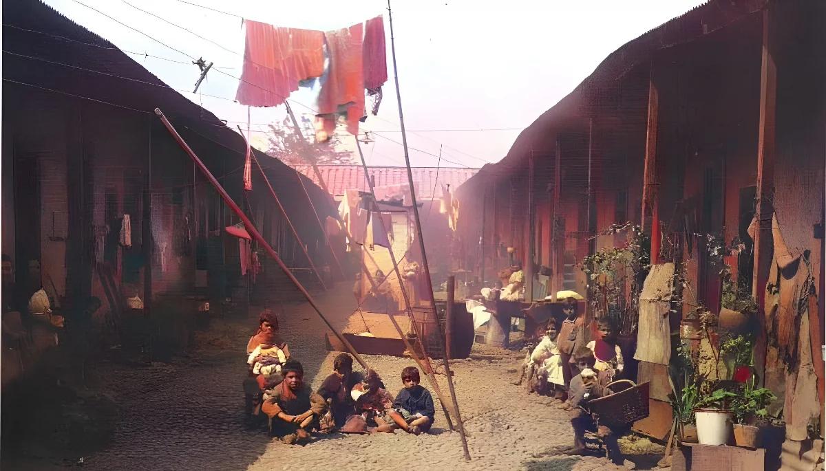 Conventillo en 1920, Santiago. — 1920 | Chile de Ayer