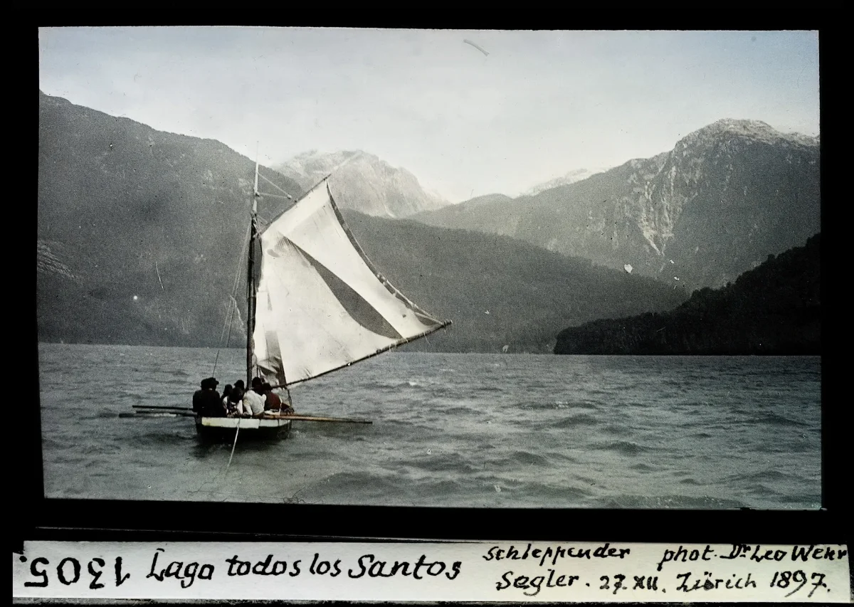 Lago de Totos los Santos, schleppender Segler — 1897 | Chile de Ayer