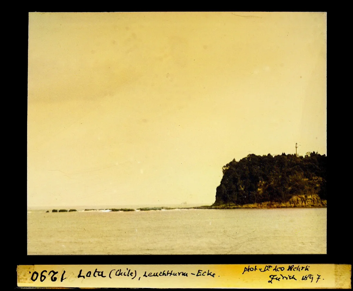 Lota (Chile), Leuchtturm - Ecke — Concepción — 1897 | Chile de Ayer