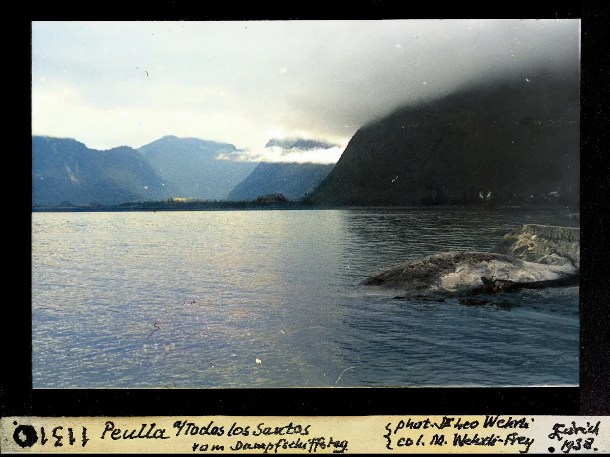 Peulla, a/Todos los Sanctos vom Dampfschiffsteg — Puerto Montt — 1938 | Chile de Ayer