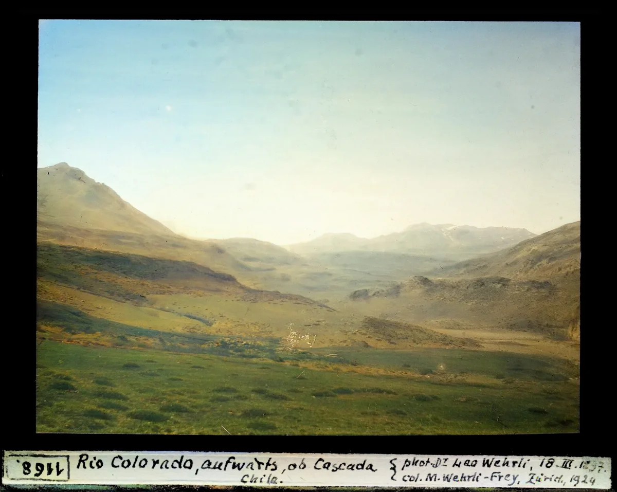 Rio Colorado, aufwärts, oberhalb Cascada — 1897 | Chile de Ayer