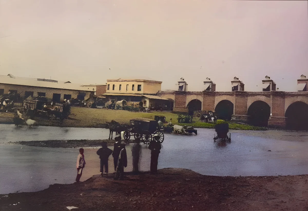 Puente Cal y Canto de Santiago circa 1880 — Puente Cal y Canto — 1880 | Chile de Ayer