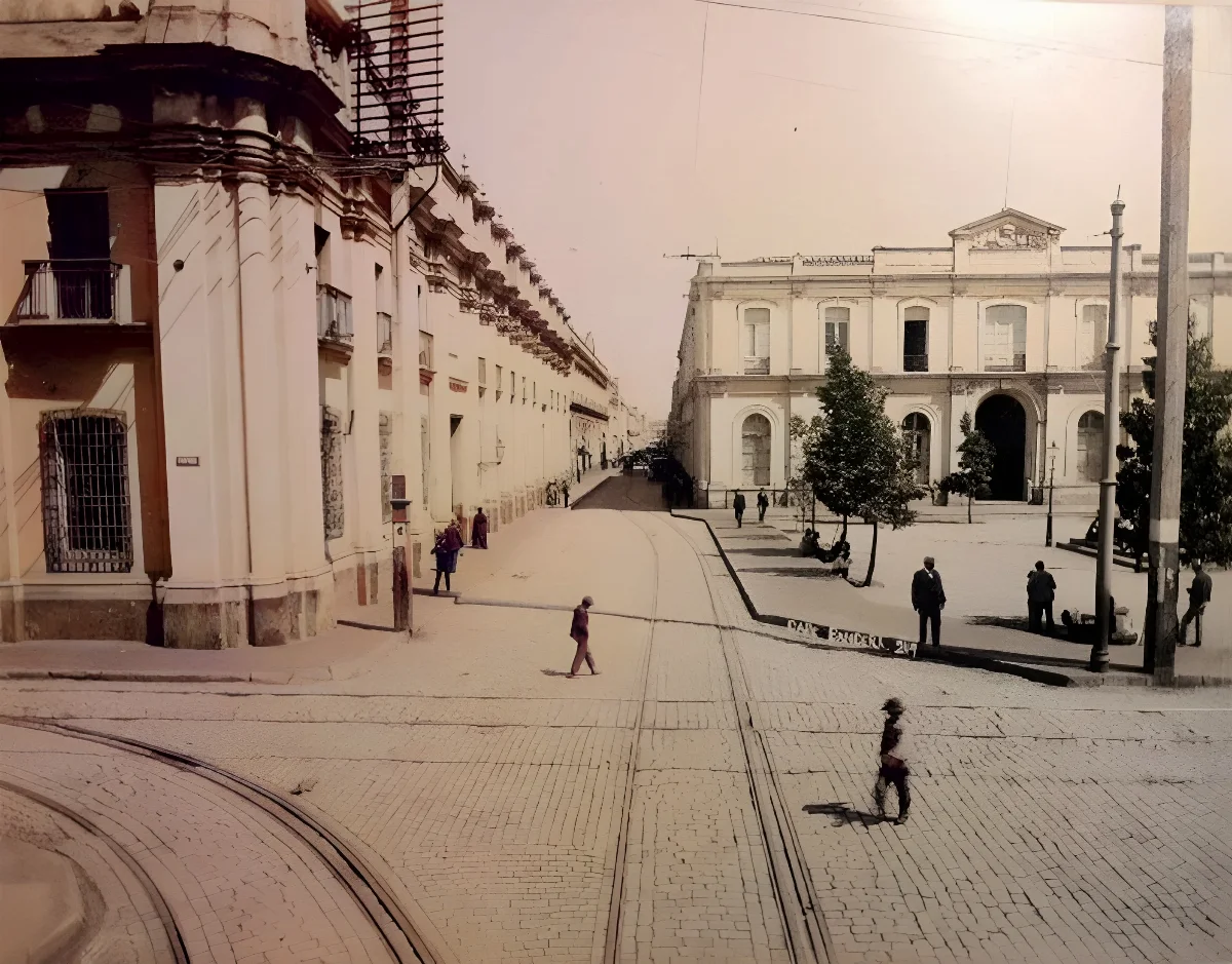 Calle Banderas esquina Compañía de Santiago alrededor de 1906 — 1906 | Chile de Ayer