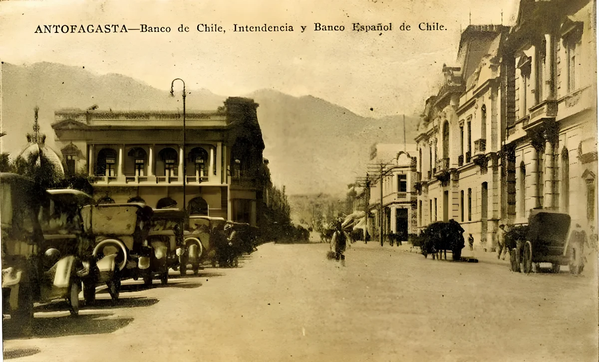 Banco de Chile, Intendencia y Banco Español de Antofagasta en 1910. — 1910 | Chile de Ayer