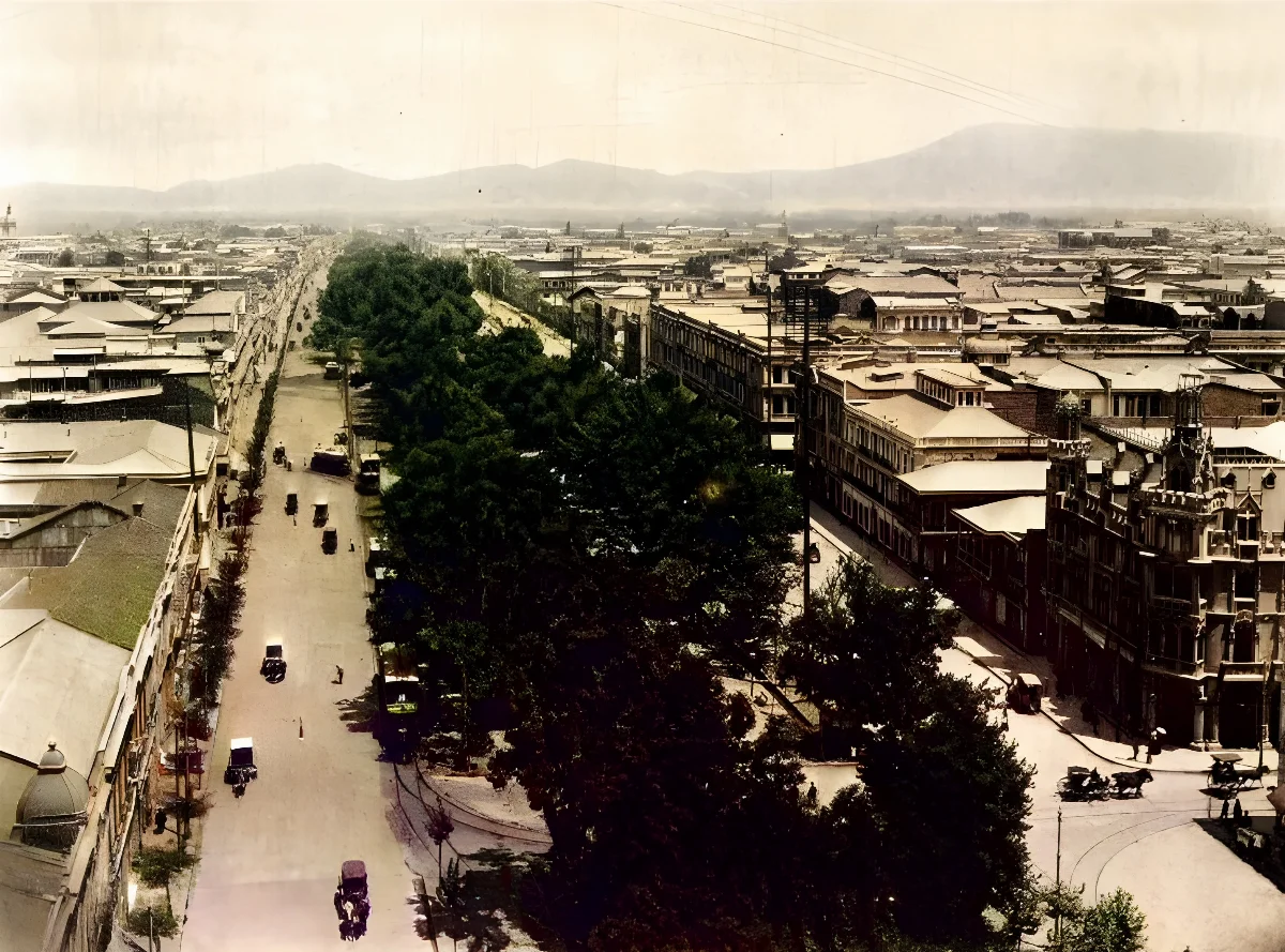 Alameda de las Delicias a principios de Siglo XX. — 1900 | Chile de Ayer