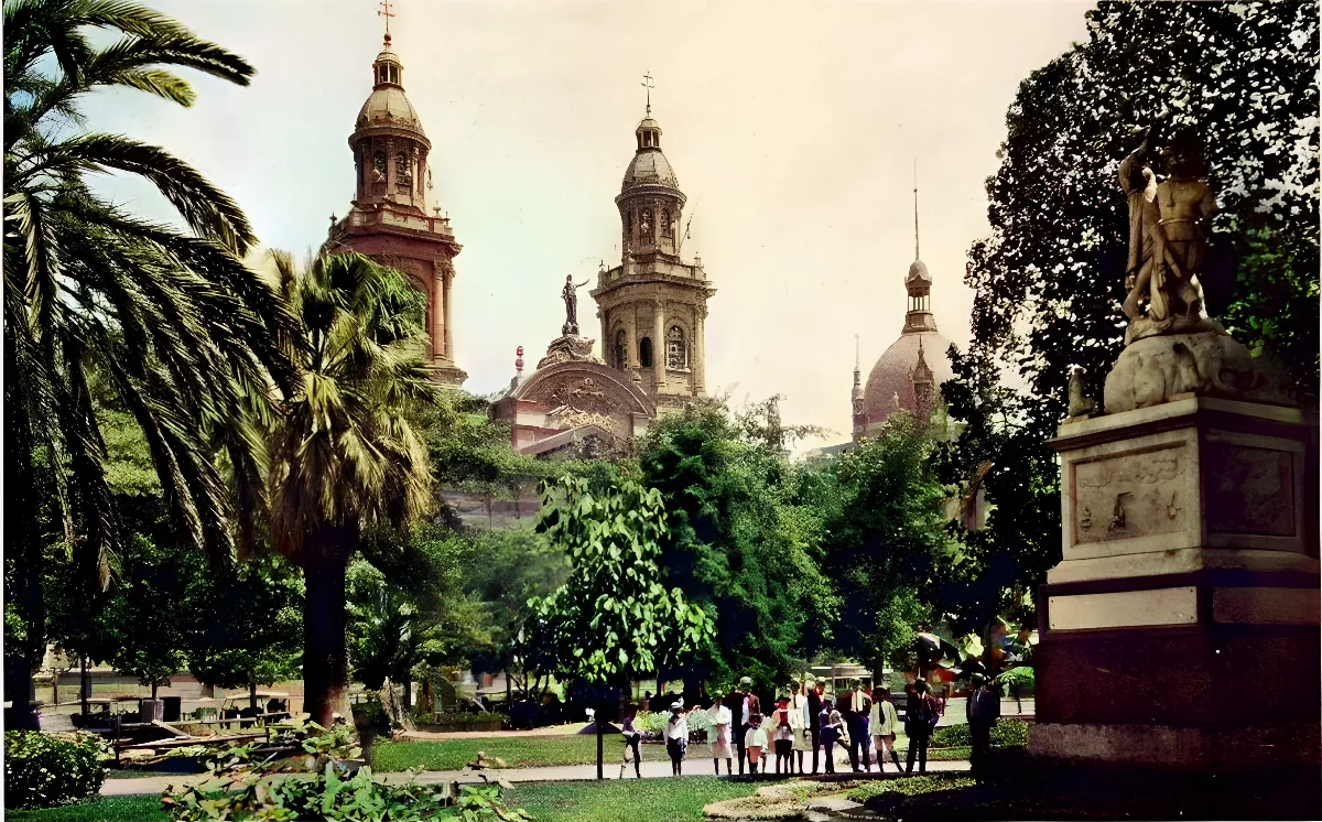 Plaza de Armas en 1922. — Plaza de Armas de Santiago — 1922 | Chile de Ayer