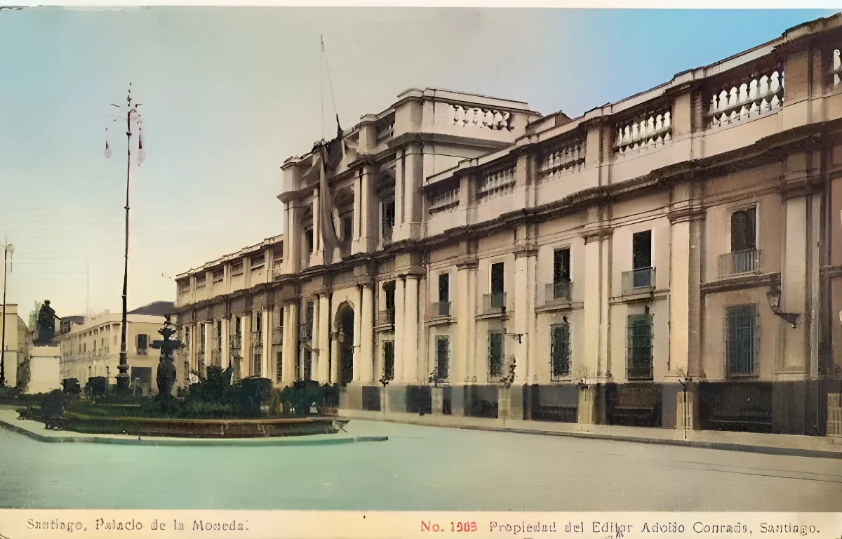La moneda hacia 1900 — 1900 | Chile de Ayer