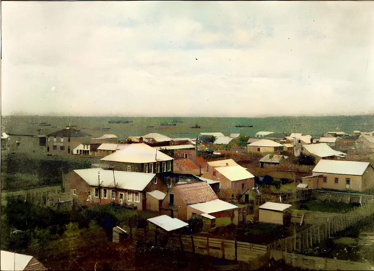 Vista de Punta Arenas, alrededor del 1900. — 1900 | Chile de Ayer