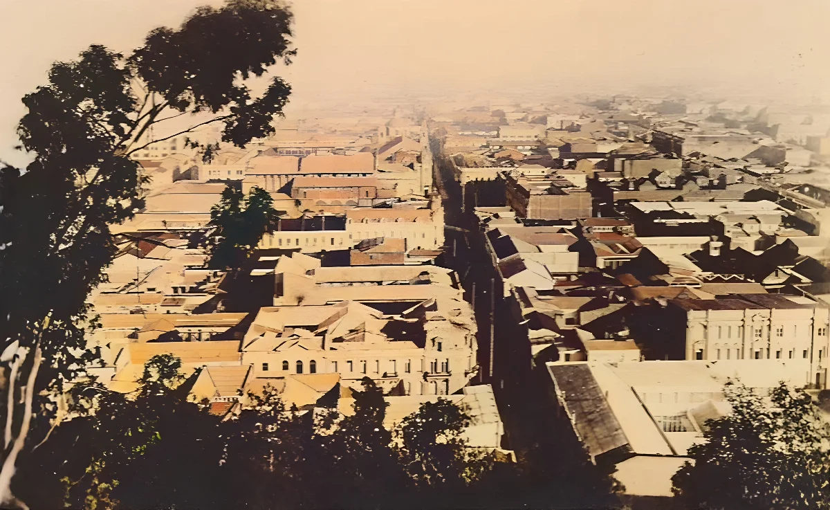 Vista de Santiago desde Cerro Santa Lucia en 1920 — 1920 | Chile de Ayer