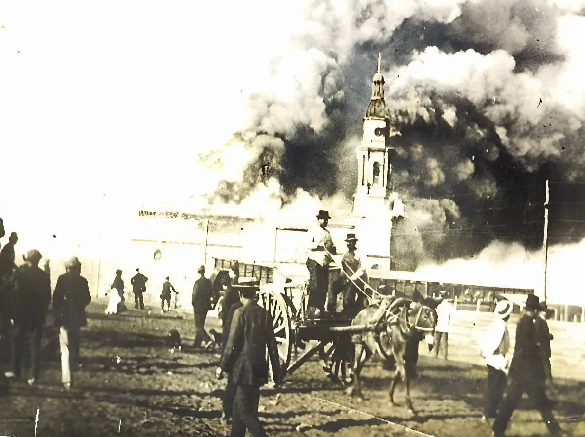 Antigua iglesia misioneros del corazon de María 1912 — 1912 | Chile de Ayer