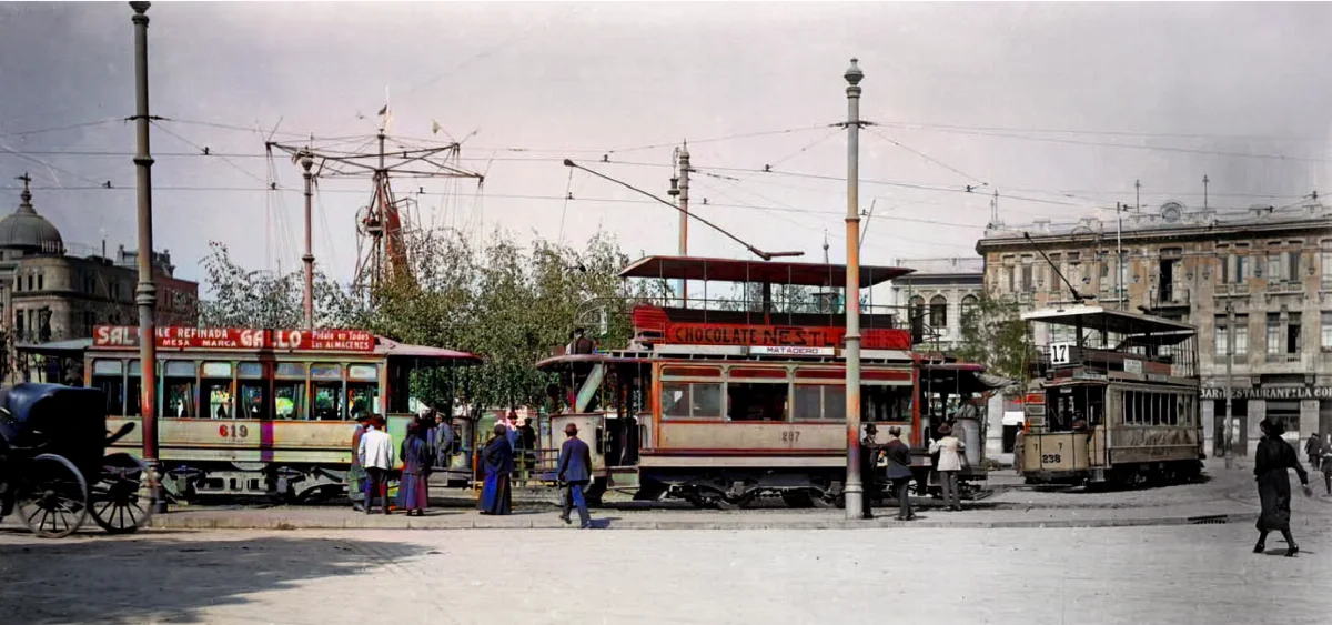 Tranvía Plaza de Armas-Tobalaba en 1920 — Avenida Providencia — 1920 | Chile de Ayer
