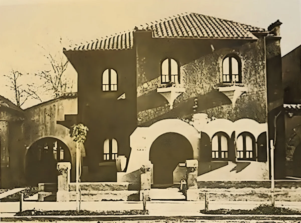 Casa de la Población Los Castaños, años 30s — Población Los Castaños — 1935 | Chile de Ayer
