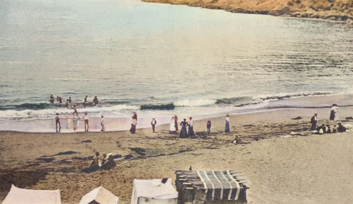Playa de Zapallar en 1905 — Playa de Zapallar — 1905 | Chile de Ayer