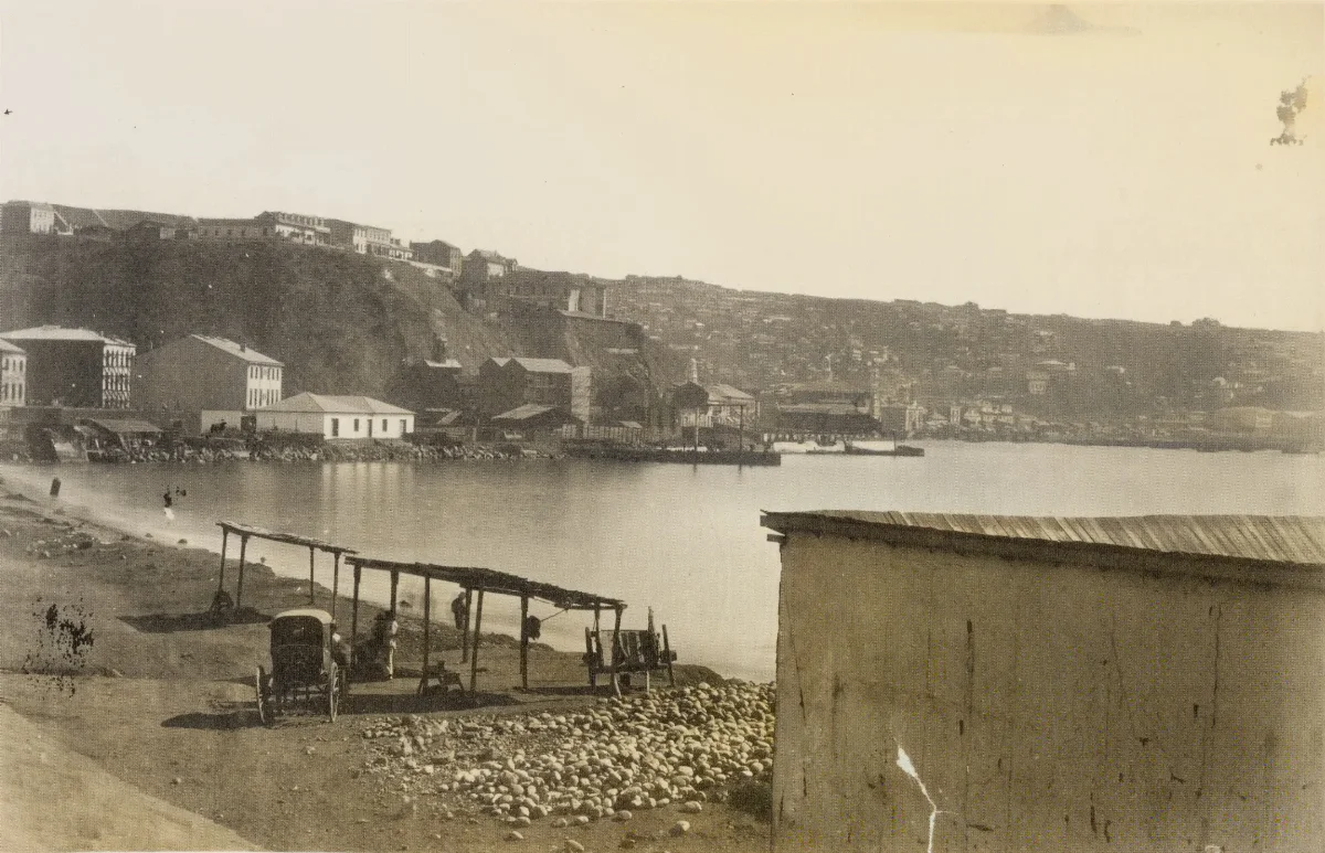 Vista de la Bahía de Valparaiso año 1870 — El Almendral — 1870 | Chile de Ayer