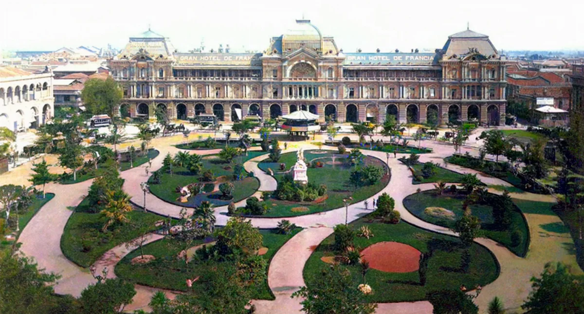 Plaza de Armas de Santiago en 1890 — Plaza de Armas de Santiago — 1890 | Chile de Ayer
