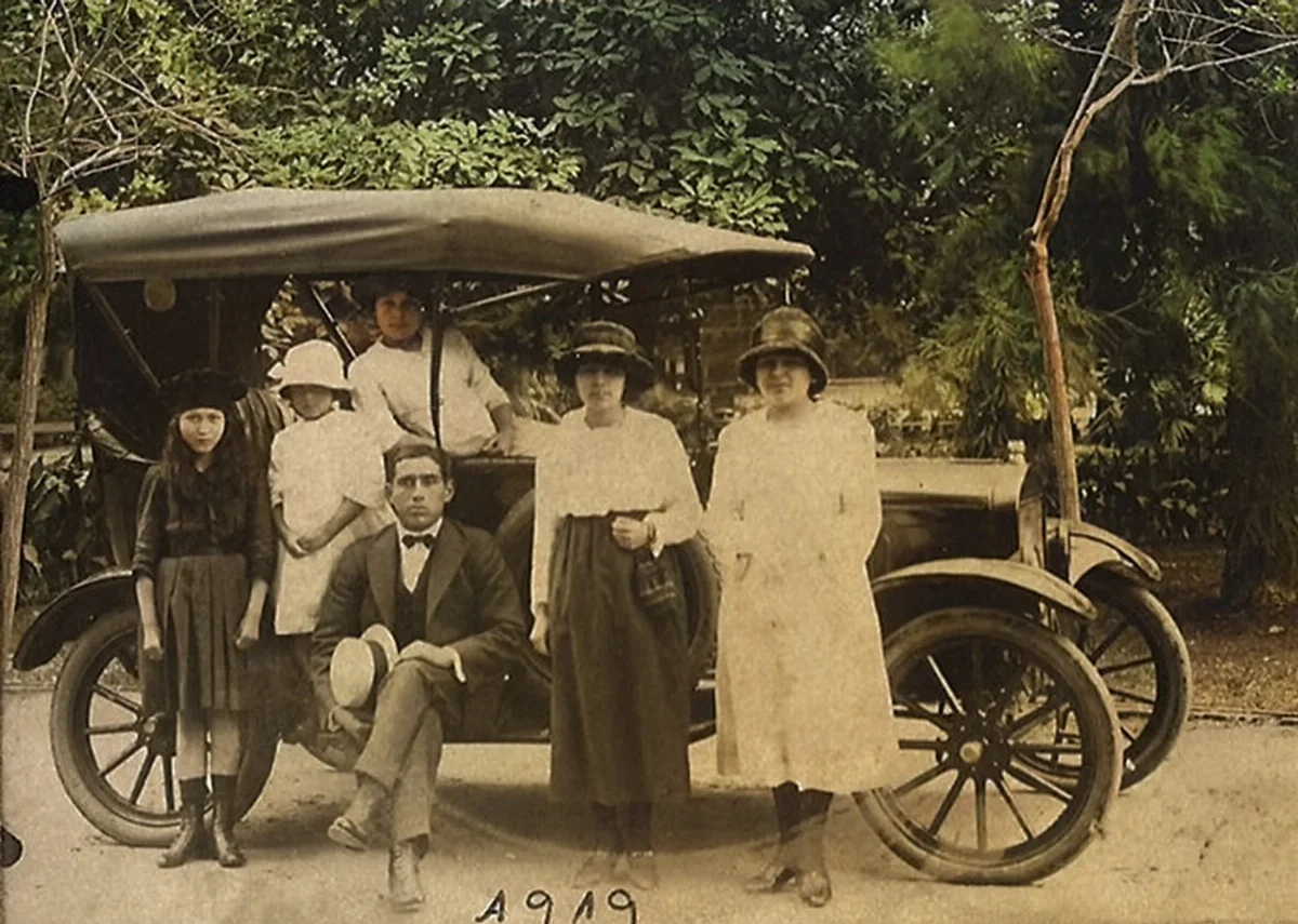 Automóvil en Santiago en 1919 — 1919 | Chile de Ayer