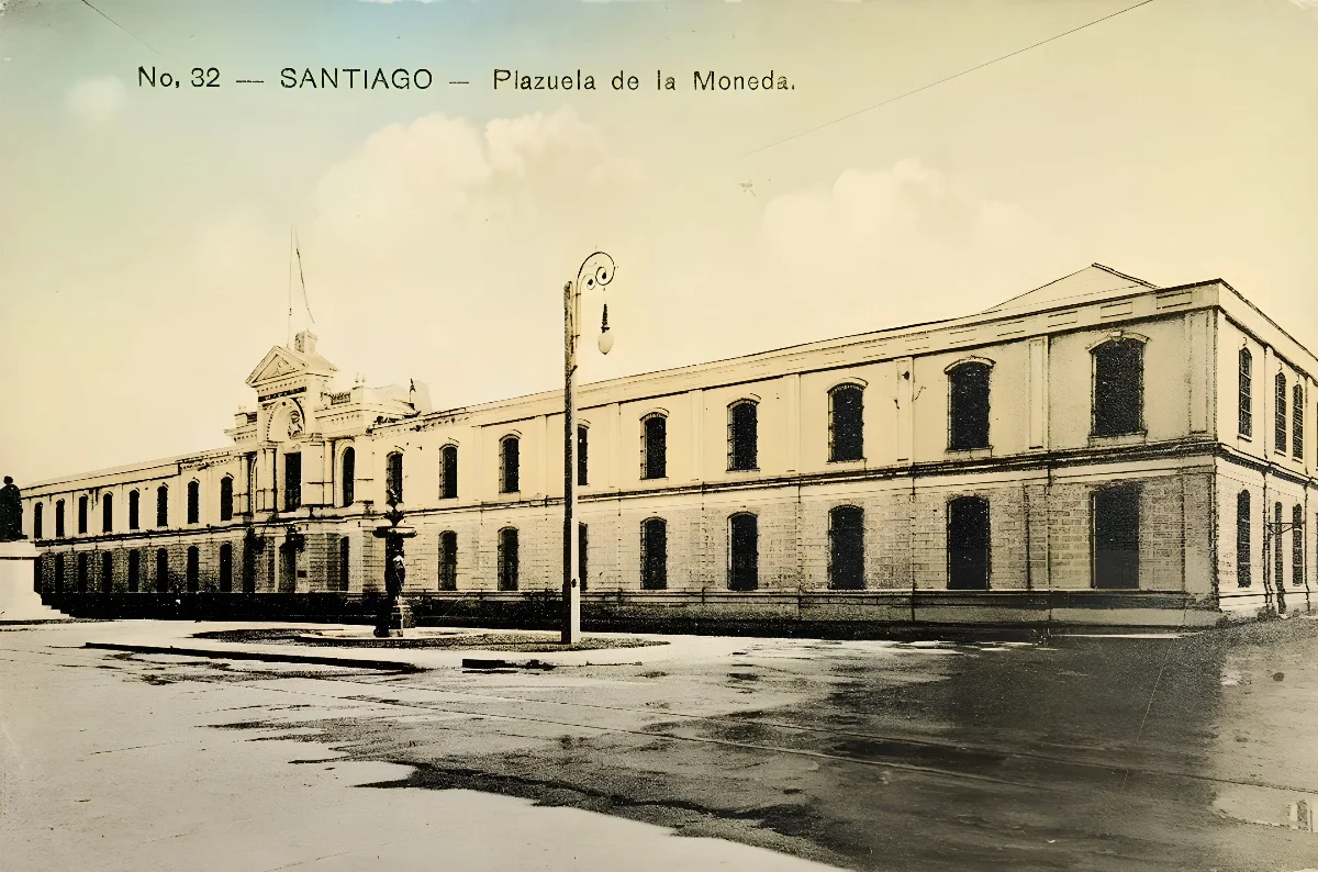 Ministerio de Guerra y Marina ca. 1910 — Palacio de La Moneda — 1910 | Chile de Ayer
