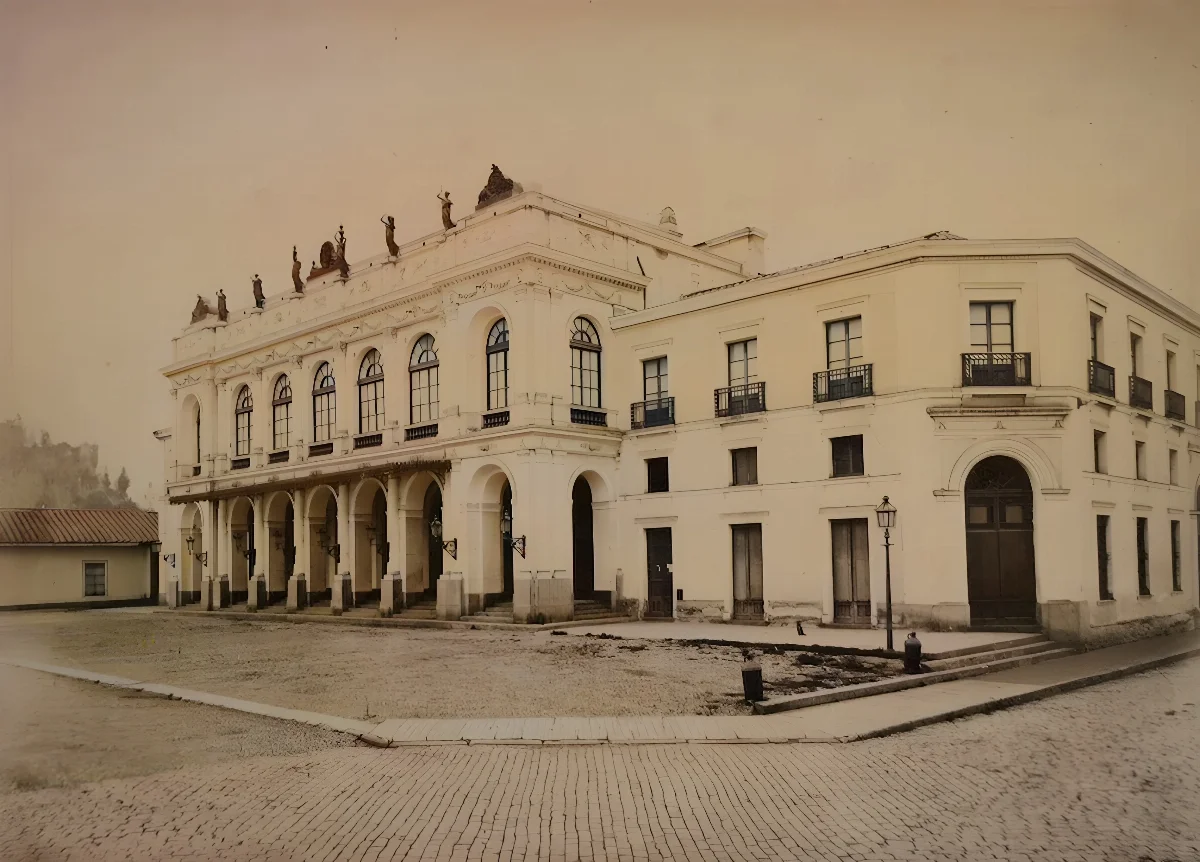 Santiago, Teatro Municipal — Teatro Municipal — 1880 | Chile de Ayer