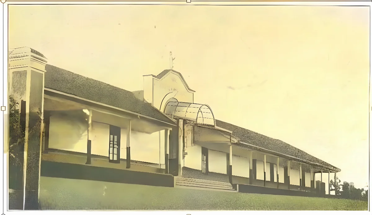 Antiguo hospital de Cauquenes en 1915 — 1915 | Chile de Ayer