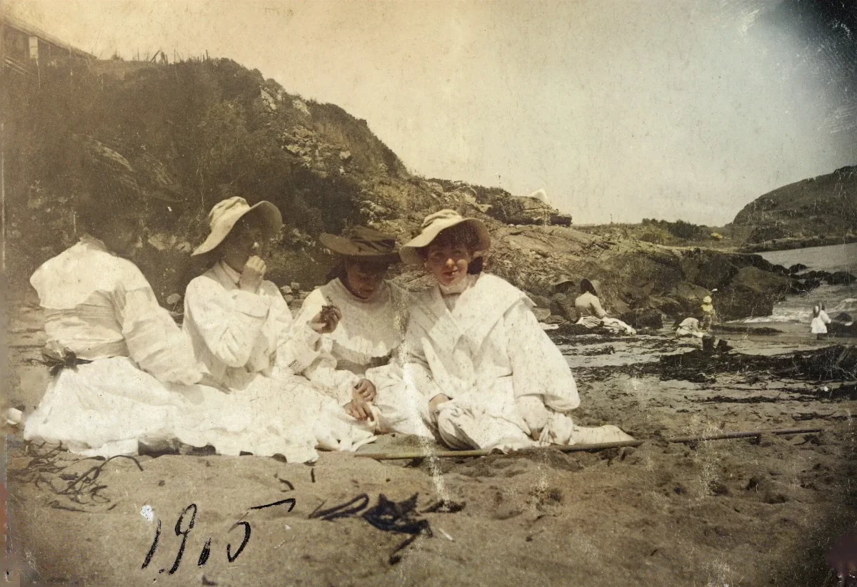Playa de Zapallar en 1905 — Playa de Zapallar — 1905 | Chile de Ayer