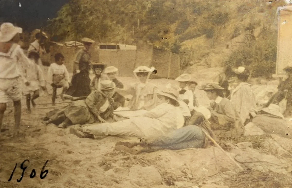 Playa de Zapallar en 1907 — 1907 | Chile de Ayer
