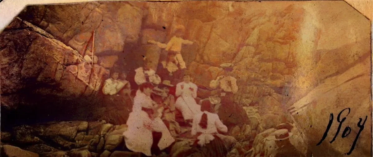 Rocas de Zapallar en 1905 — Rocas de Zapallar — 1905 | Chile de Ayer