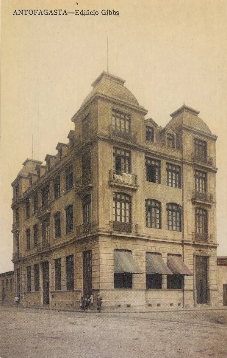 Edificio Gibbs de Antofagasta ca. 1920 — 1920 | Chile de Ayer
