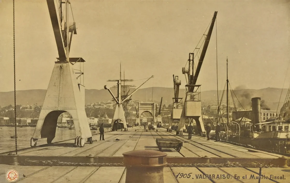 Muelle fiscal de Valparaíso en 1905 — 1905 | Chile de Ayer
