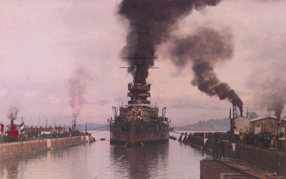 El acorazado "Almirante Latorre, cruzando el Canal de Panamá — 1920 | Chile de Ayer