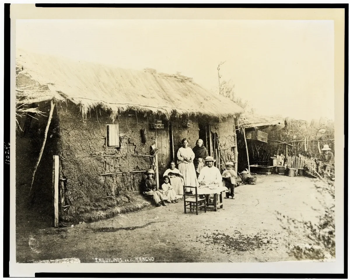 Inquilinos en el rancho LOC 94503444 — 1899 | Chile de Ayer