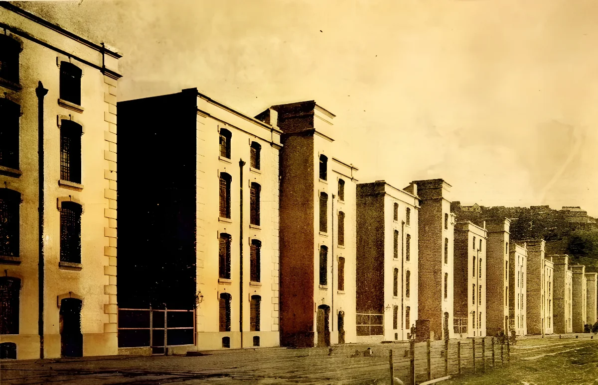 Almacenes Fiscales de la Aduana Valparaiso 1903 — Municipalidad de Valparaíso — 1903 | Chile de Ayer