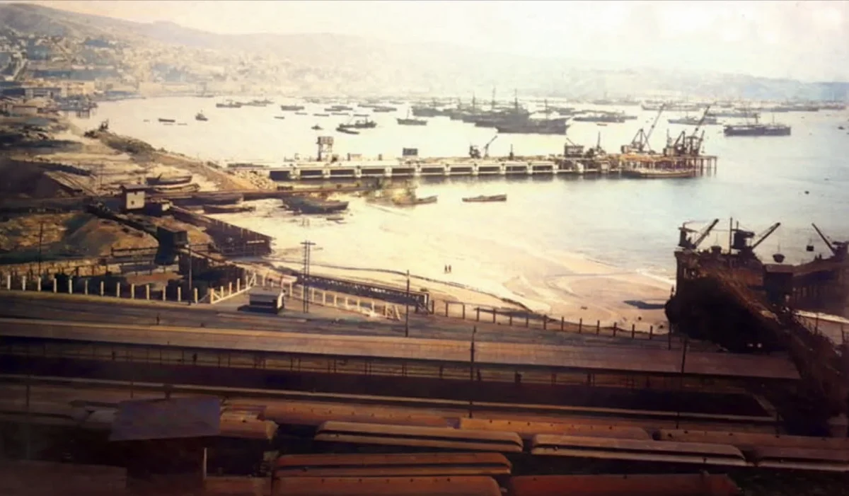 Muelle barón, 1914 — Municipalidad de Valparaíso — 1914 | Chile de Ayer