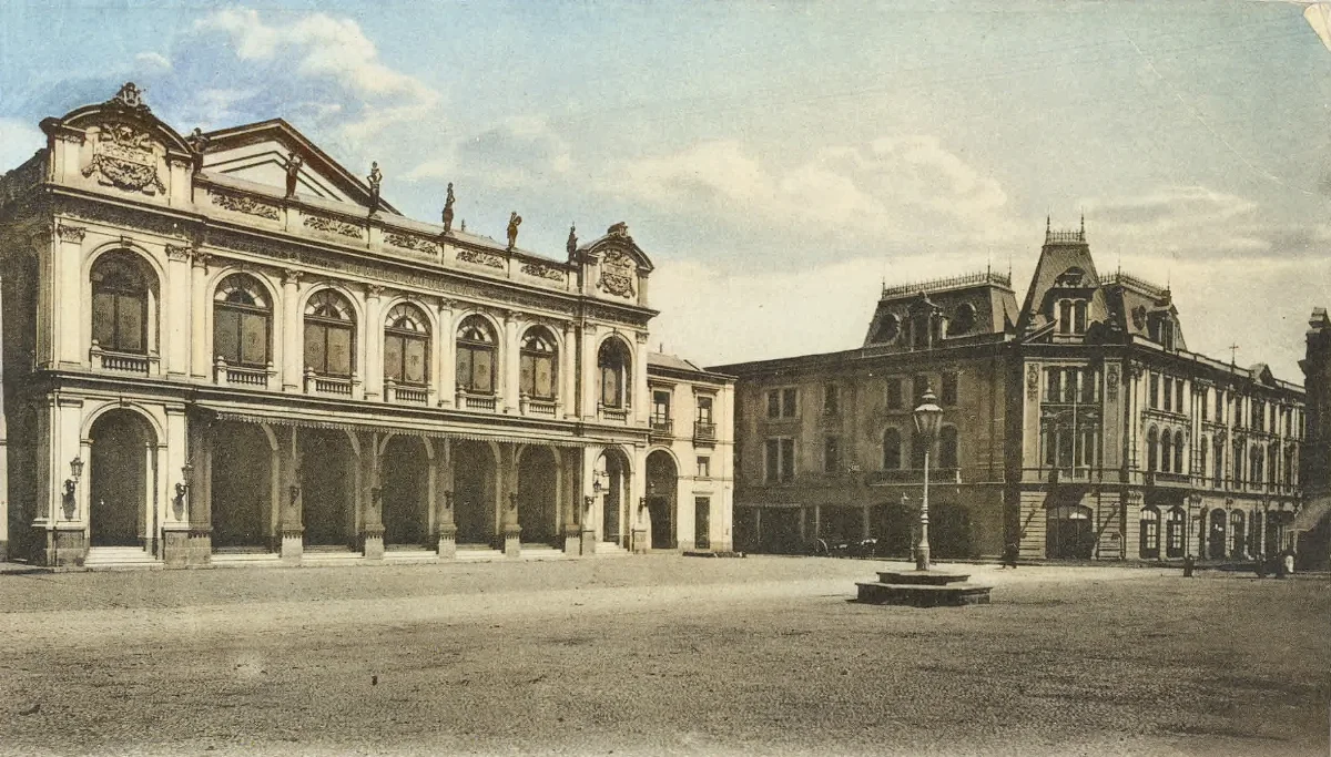 Teatro Municipal de Santiago ca. 1900 — 1900 | Chile de Ayer