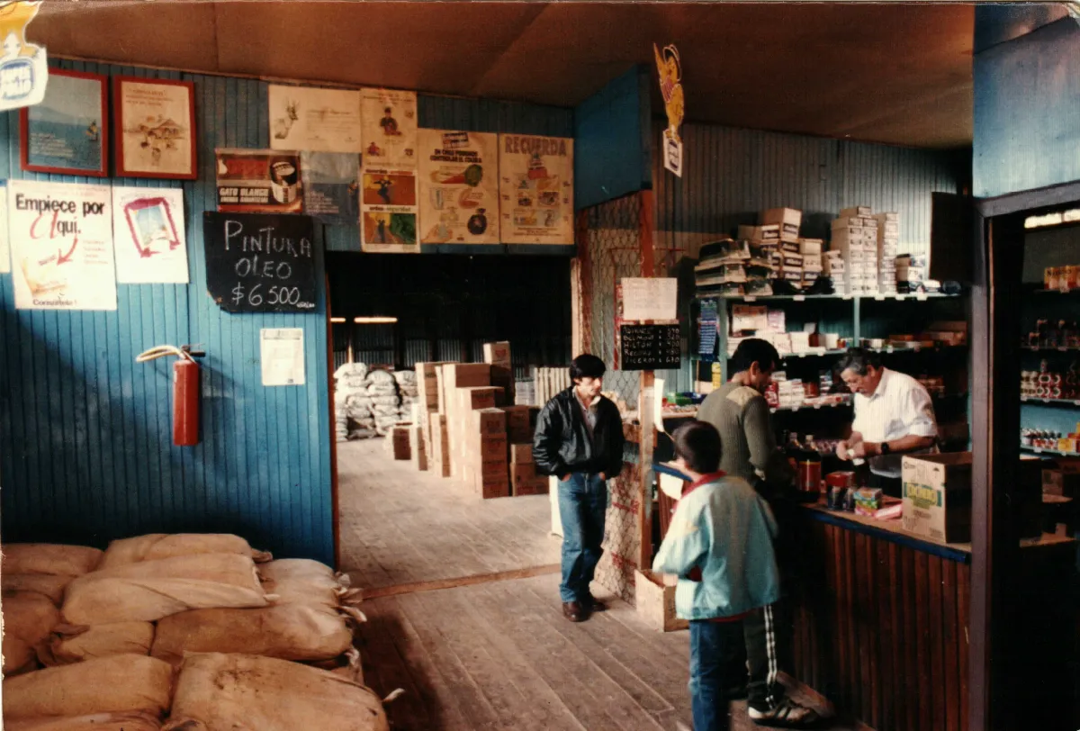 ECA antigua — Caleta Tortel — 1993 | Chile de Ayer