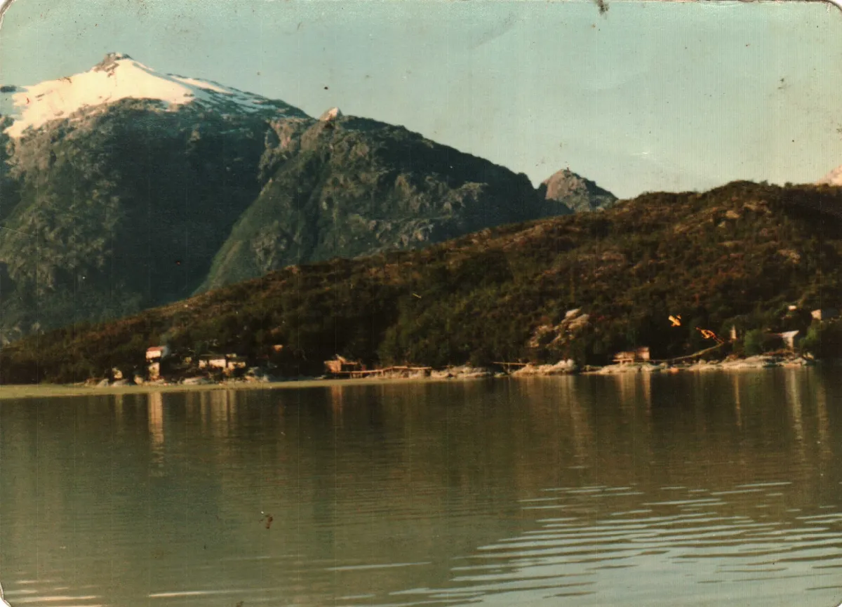 costanera de tortel — Caleta Tortel — 1988 | Chile de Ayer