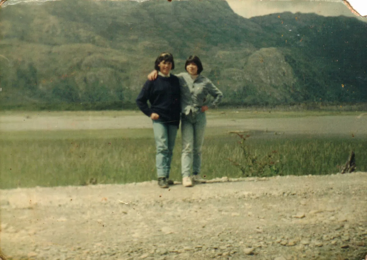 mujeres — Río Bravo — aprox. 2000 | Chile de Ayer