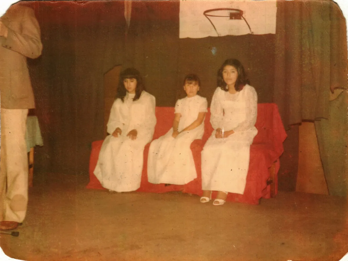 Gimnasio, Reinas de la Escuela — Caleta Tortel — aprox. 2001 | Chile de Ayer