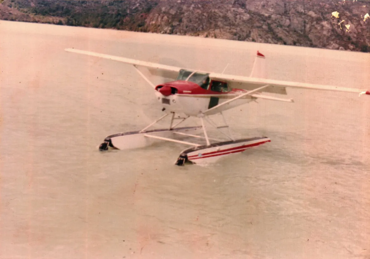 Hidro Avion — Caleta Tortel — 1983 | Chile de Ayer