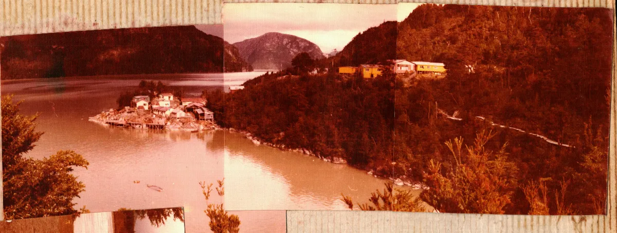 foto panoramica — Caleta Tortel — 1981 | Chile de Ayer