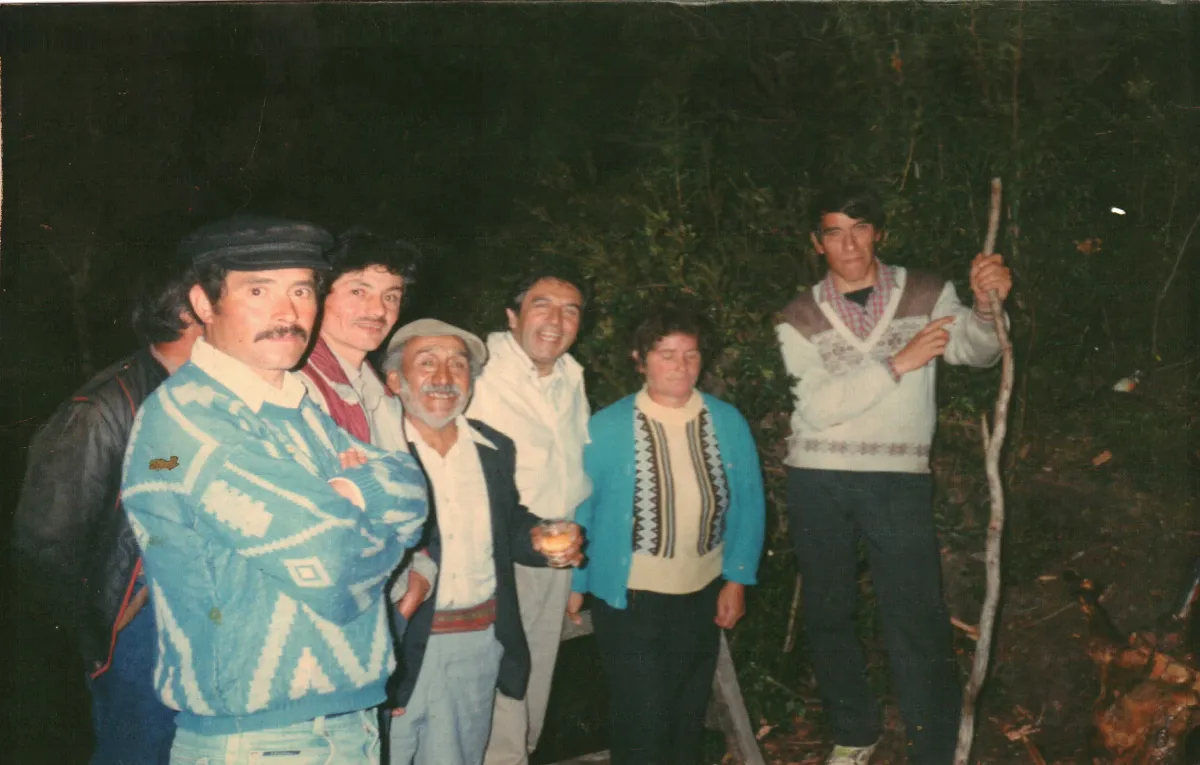 Encuentro politico en Tortel — Caleta Tortel — aprox. 2002 | Chile de Ayer