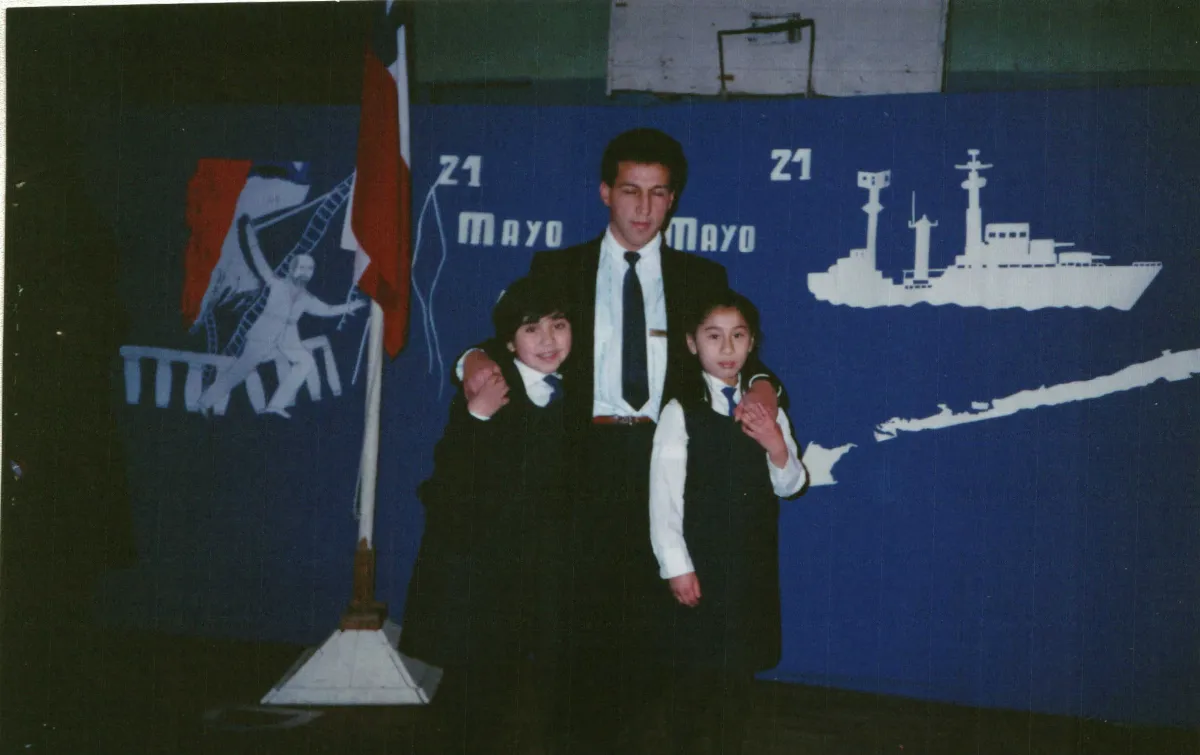 Acto 21 de Mayo — Caleta Tortel — 1991 | Chile de Ayer