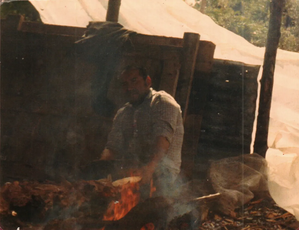 Parrillada — Caleta Tortel — 1991 | Chile de Ayer