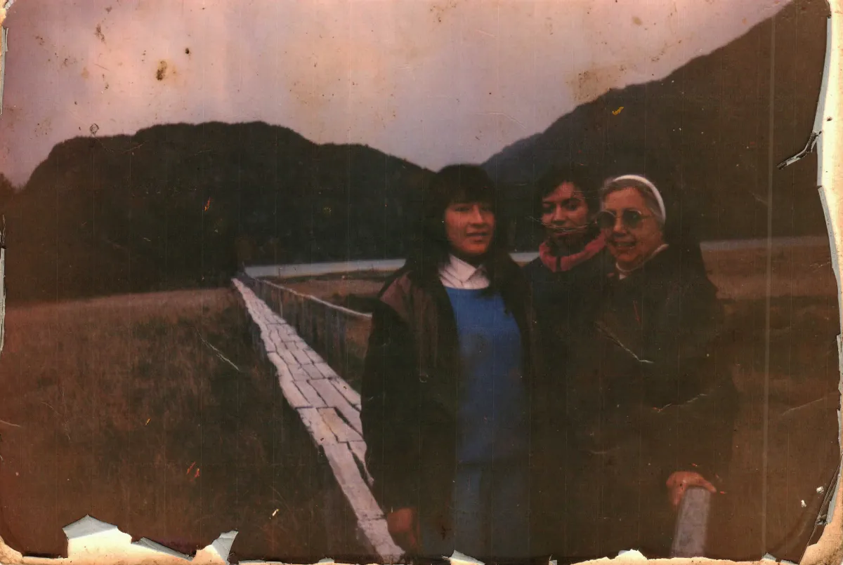 Recuerdo — Caleta Tortel — aprox. 1999 | Chile de Ayer